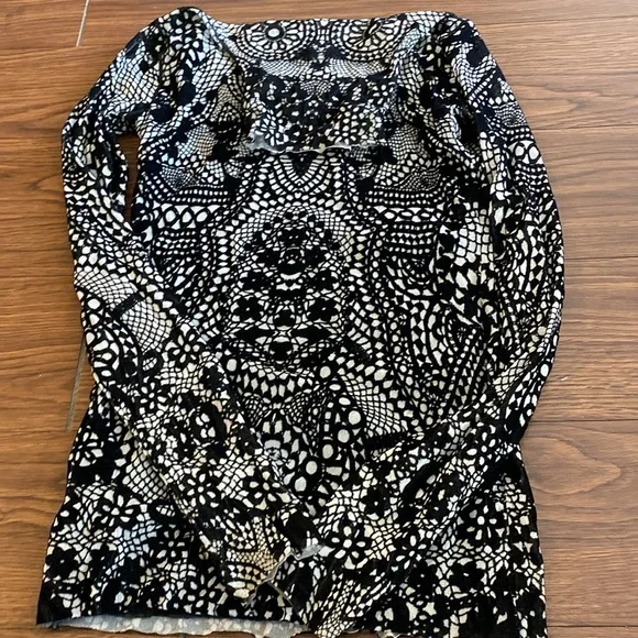 Small Fuzzi Long Sleeve Textured Turtleneck - Picture 7 of 7